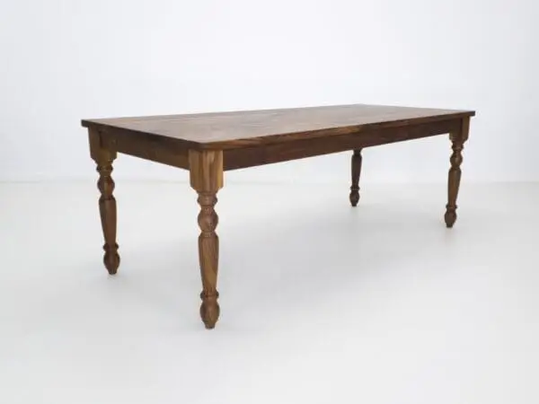 A turned leg dining table.