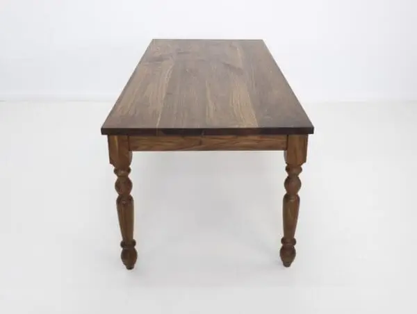 A turned leg dining table.