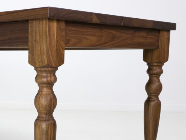 A turned leg dining table.