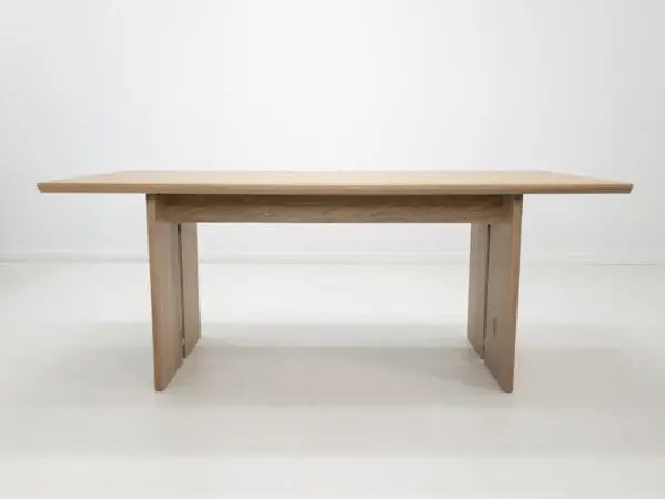 A split leg dining table.