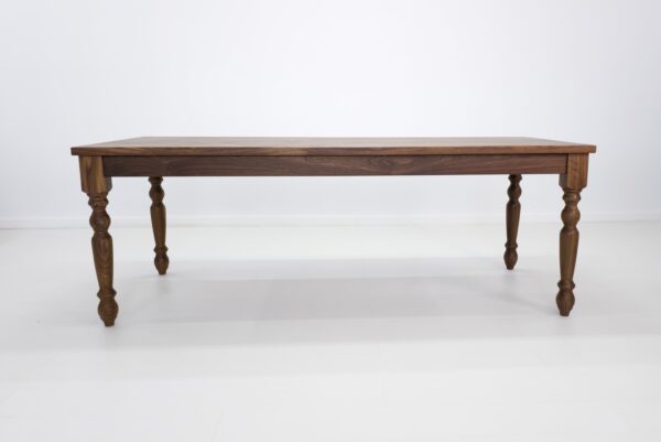 A turned leg dining table.